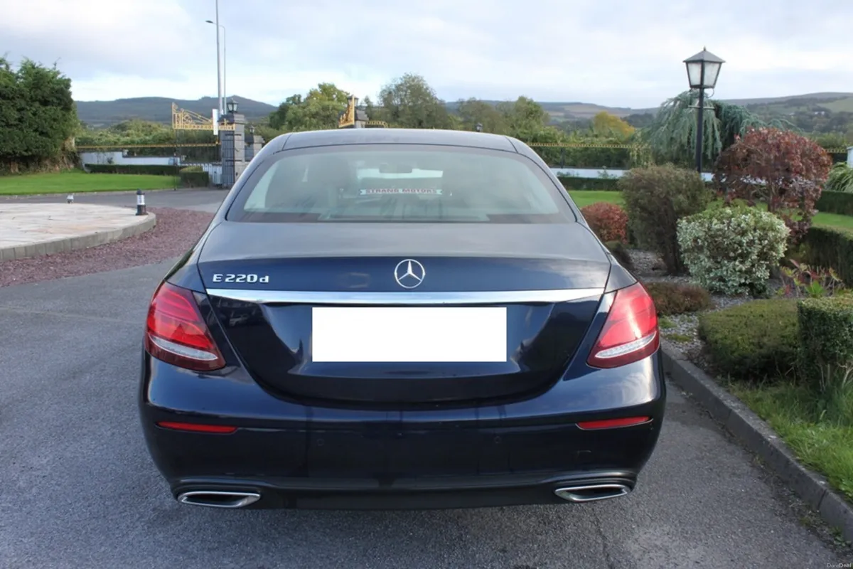 Mercedes-Benz E220 D SE AUTO,  2020 - Image 2