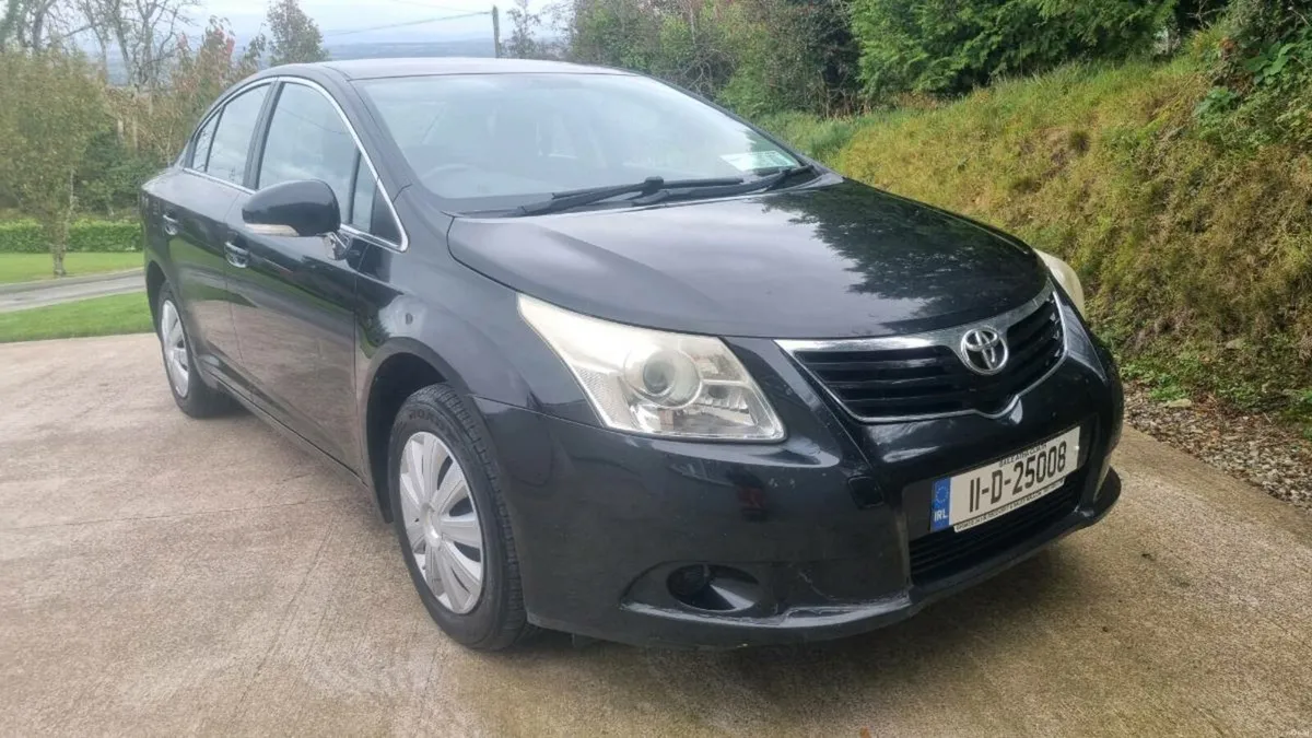 TOYOTA AVENSIS NCT 09/26 HITCH NEW TYRES - Image 4