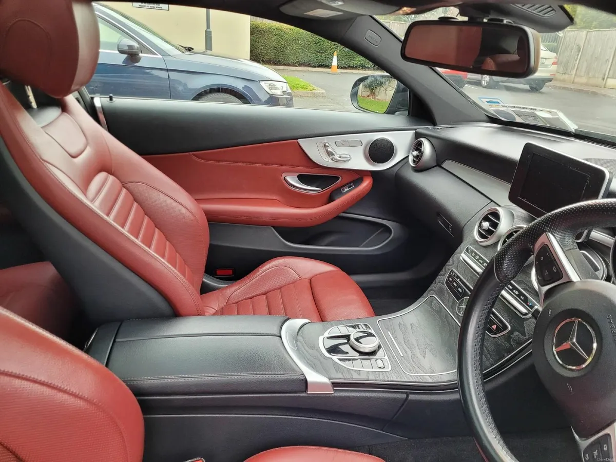 Mercedes-Benz C-Class 2018 - Image 2
