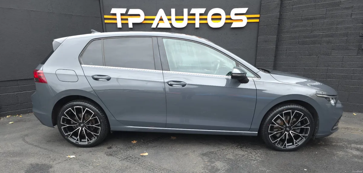 Volkswagen Golf 2021 - Image 2