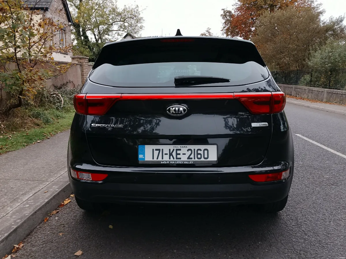 Kia Sportage 1.7 Platinum 5DR - Image 4
