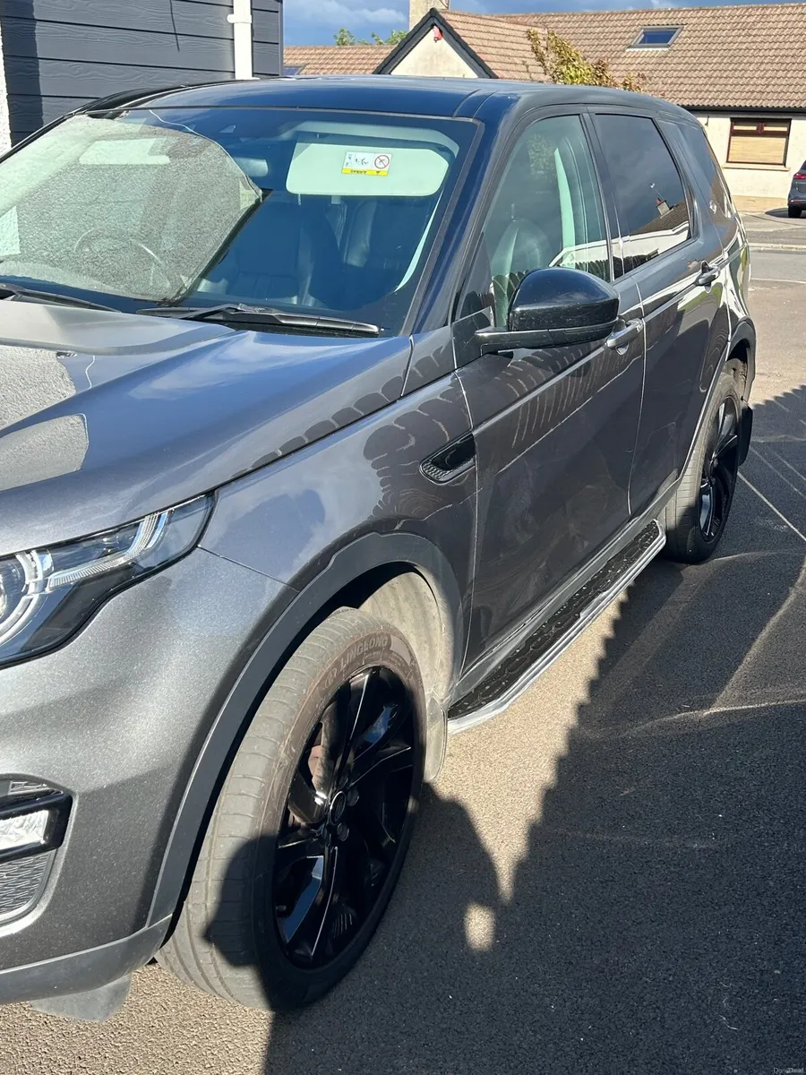 Land Rover Discovery Sport 2018 - Image 4