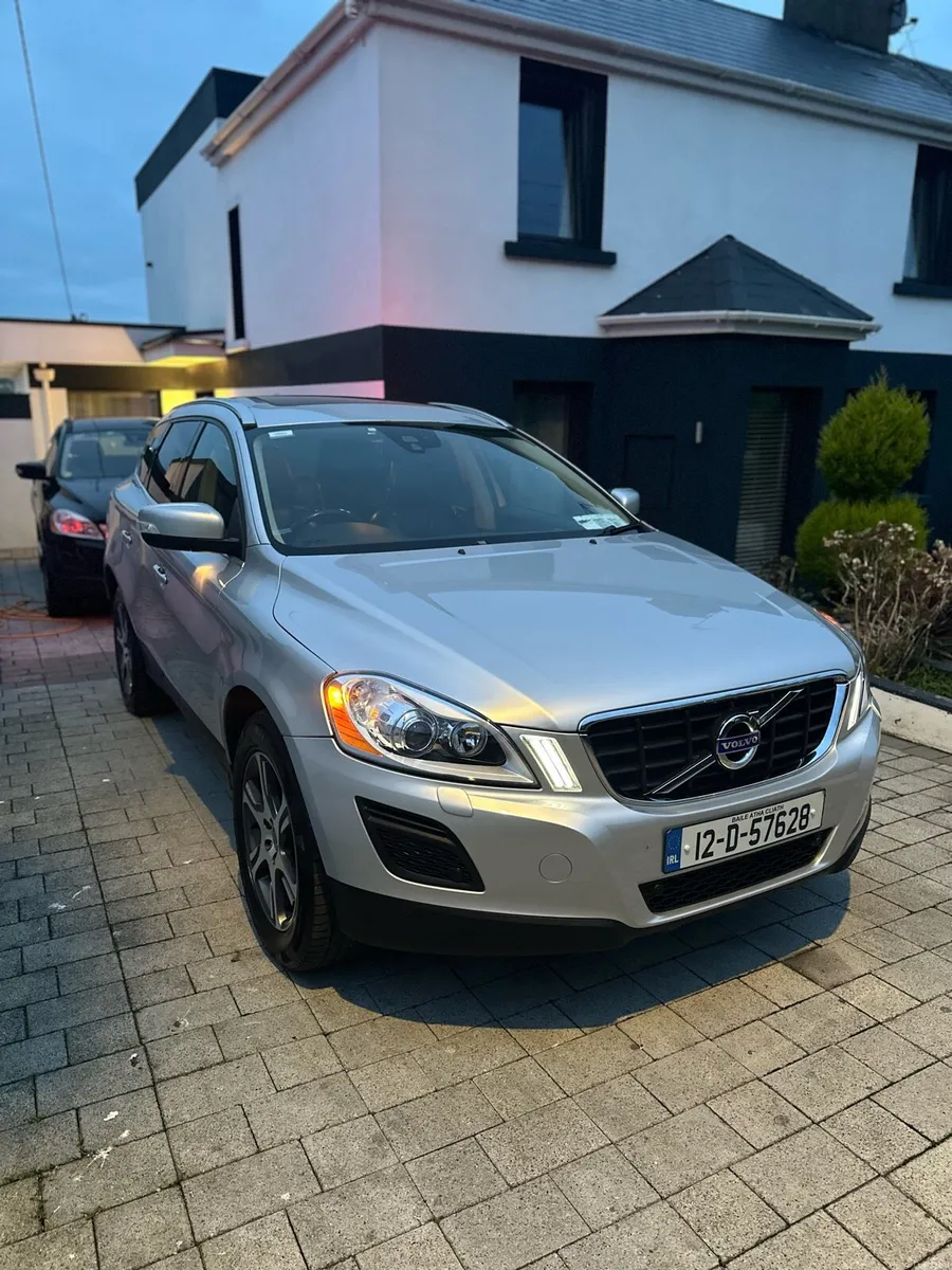 Volvo xc60 2012 - Image 3