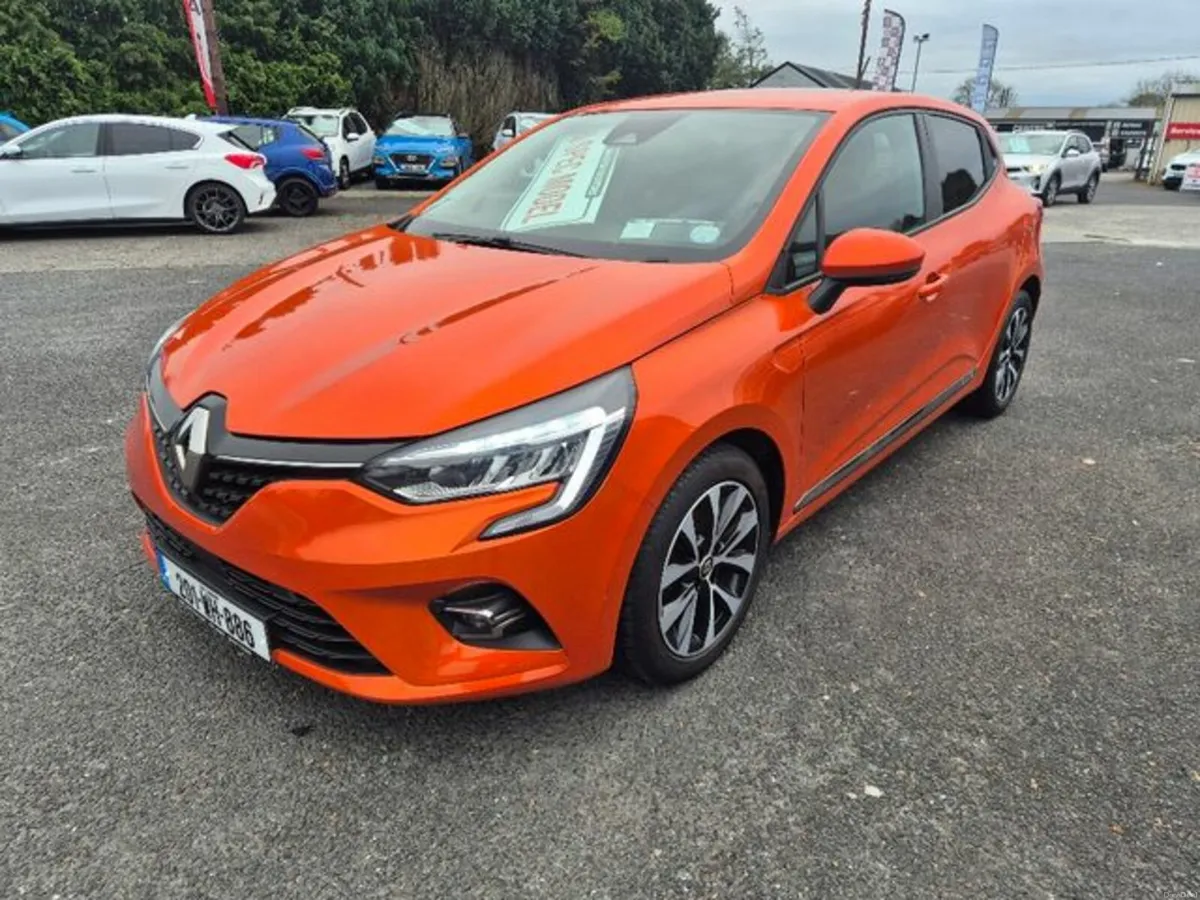 Renault Clio 1.0 Petrol .''Iconic Edition'' 5DR - Image 3