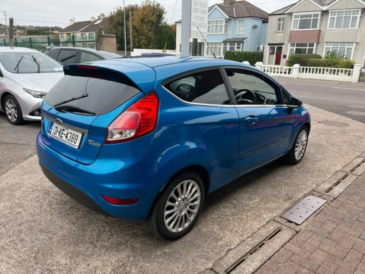 Ford Fiesta 1.0 Titanium Ecoboost 125PS 3DR - Image 3