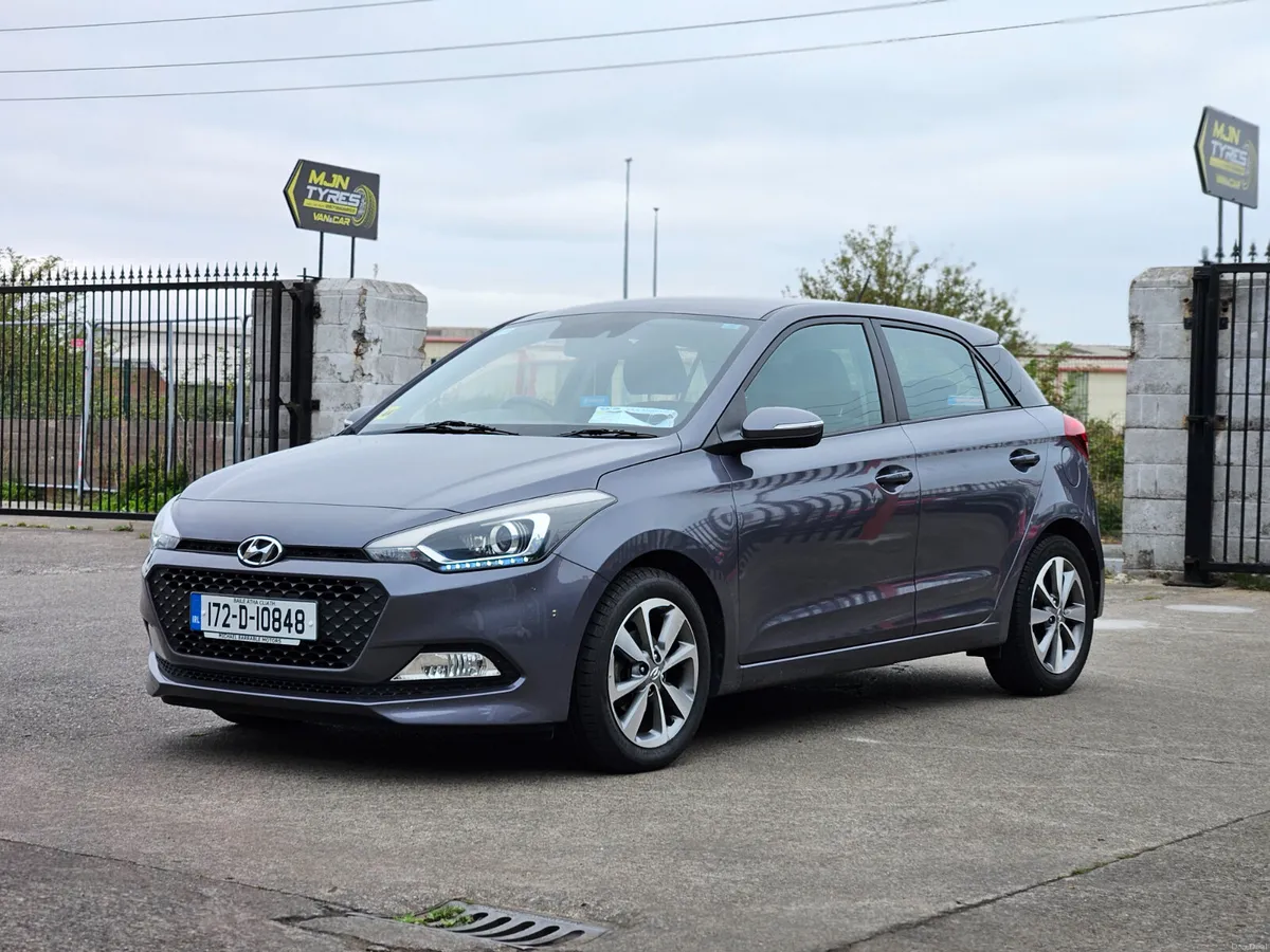 Hyundai i20  1.2 Deluxe - Image 3