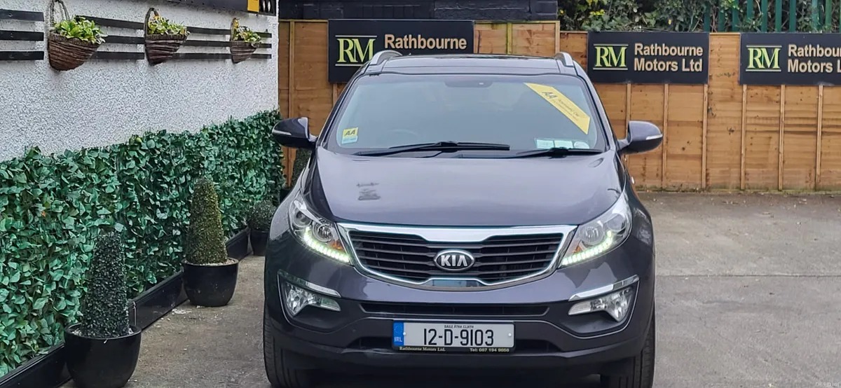 Kia Sportage 2012 4-wheel-Drive(low Mileage) - Image 4