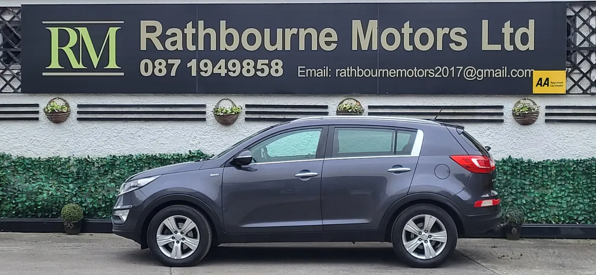 Kia Sportage 2012 4-wheel-Drive(low Mileage) - Image 2