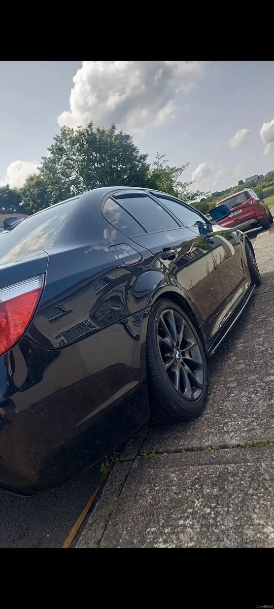 BMW 520D - Image 2