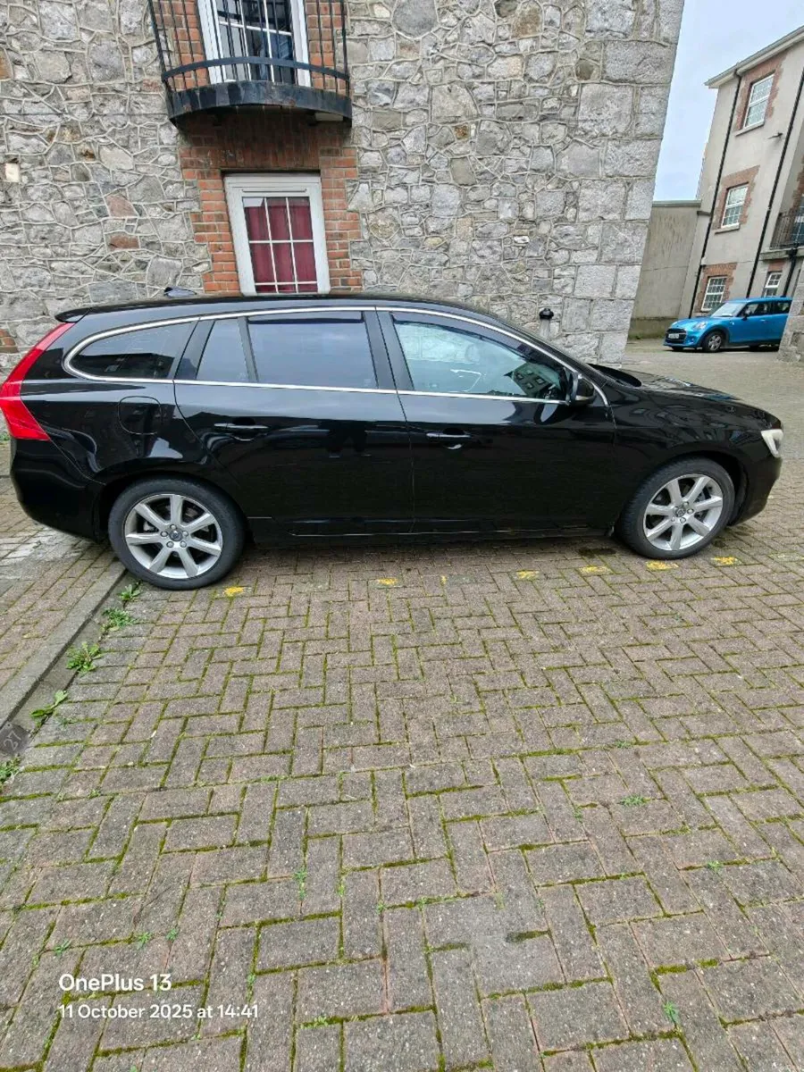 volvo V60 D4 Automatic - Image 1