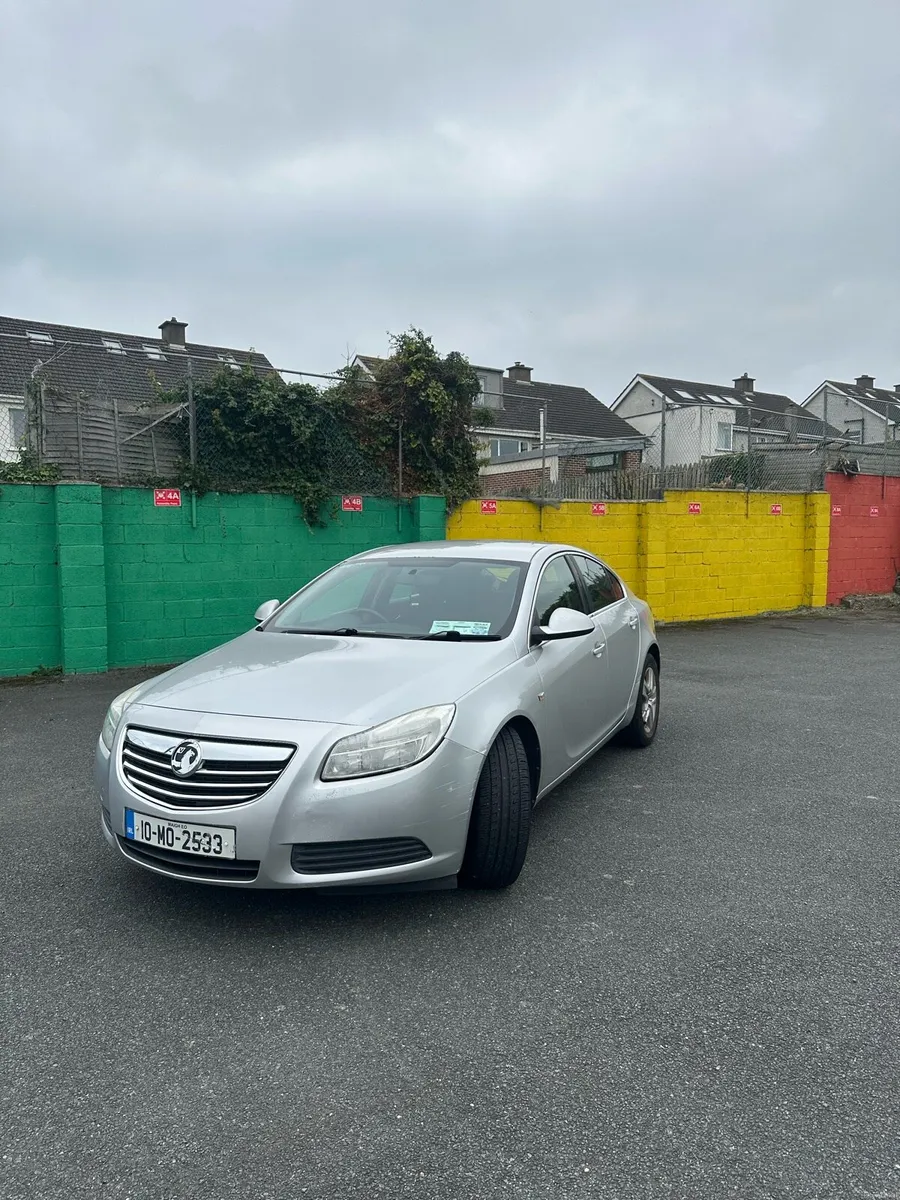 Vauxhall Insignia 2010 - Image 2