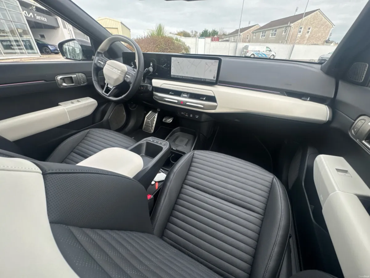 Kia EV4 Fastback GT LINE * ORDER NOW * - Image 4