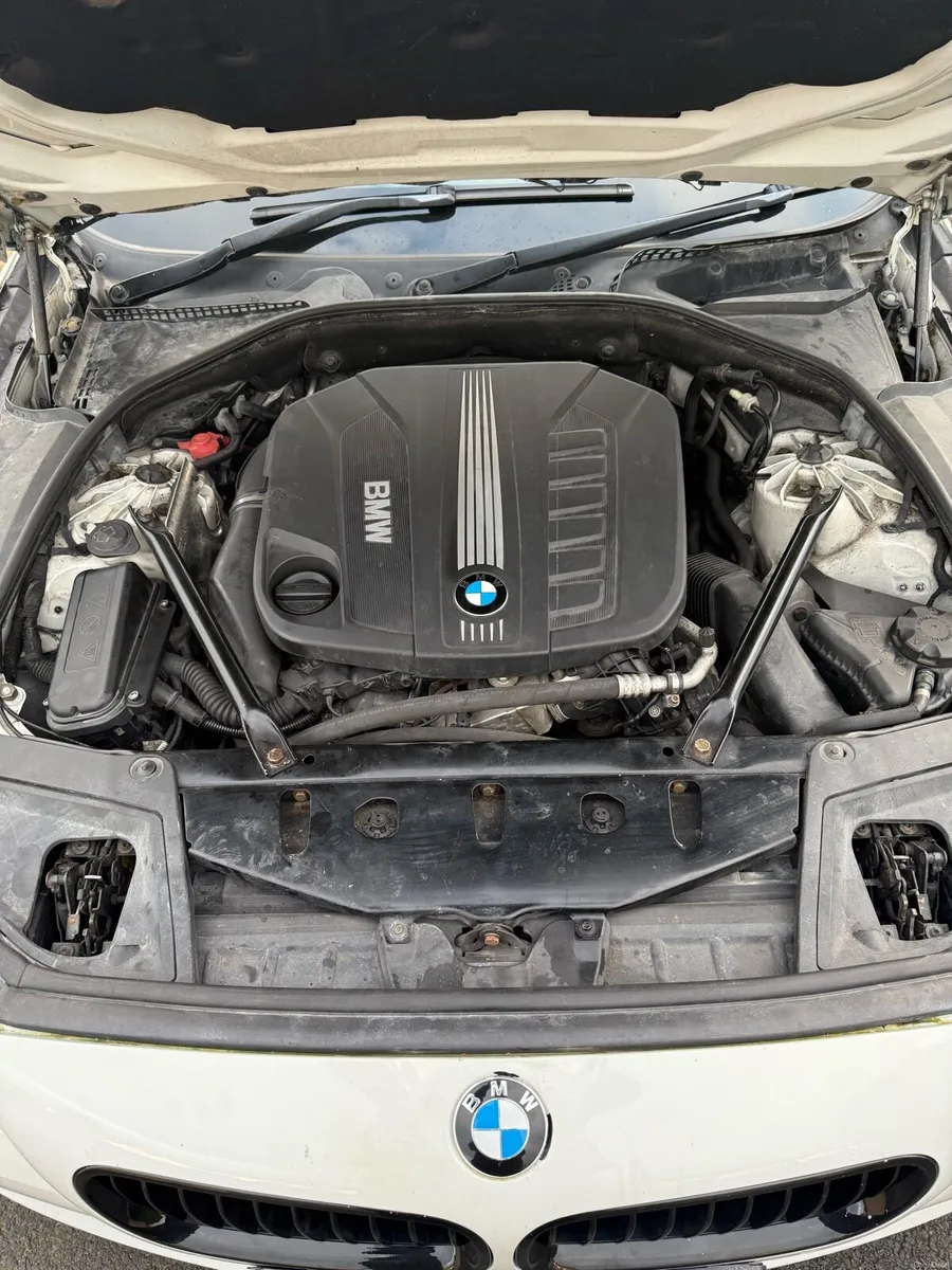 BMW 5-Series 2012 - Image 3