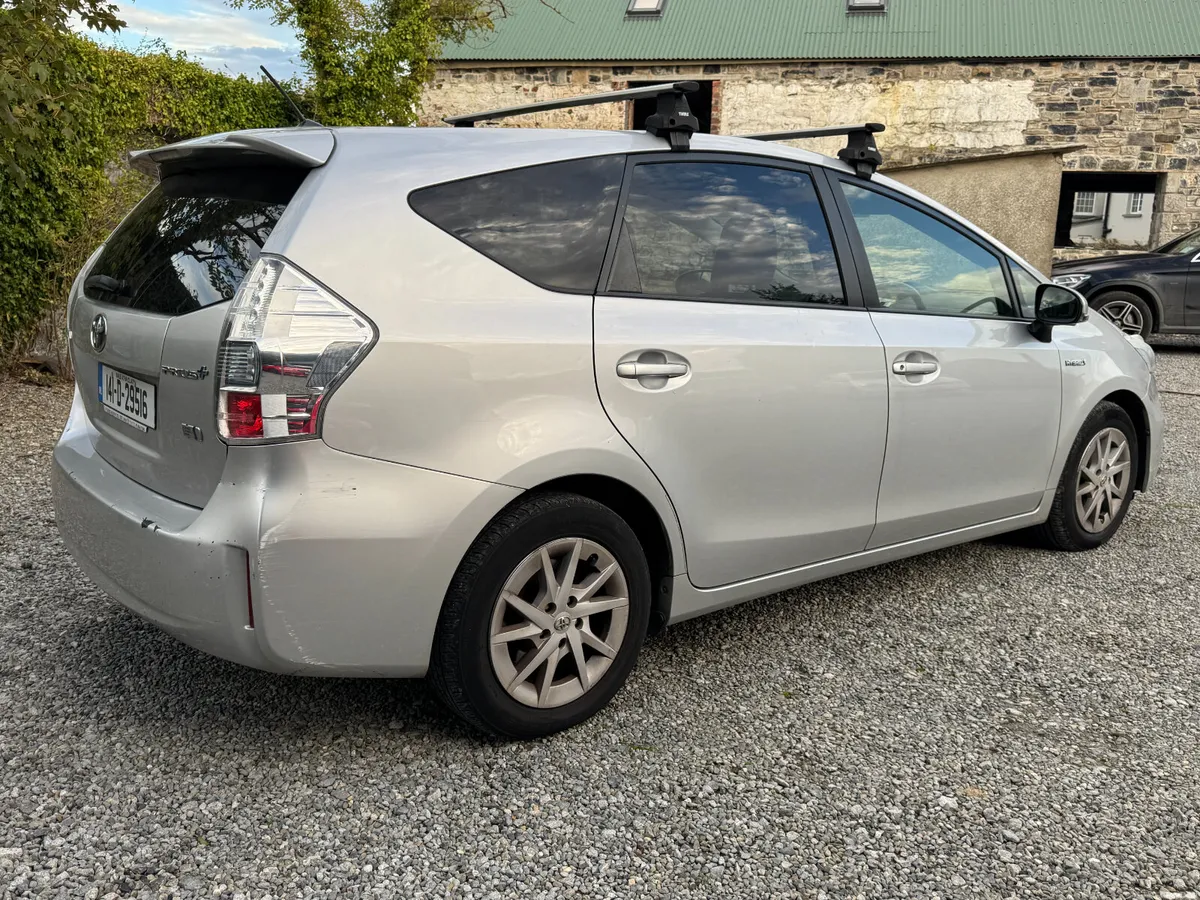 2014 Toyota Prius 1.8 Hybrid 7 Seater - Image 2