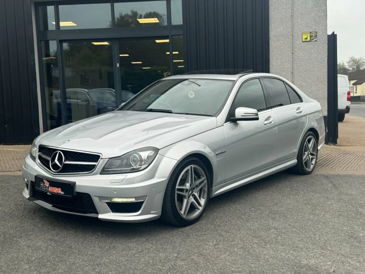 6.3 C63 V8 AMG Saloon 4dr Petrol SpdS MCT Euro 5 ( - Image 3