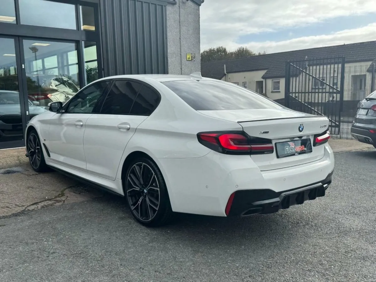 3.0 530d MHT M Sport Saloon 4dr Diesel Hybrid Step - Image 4