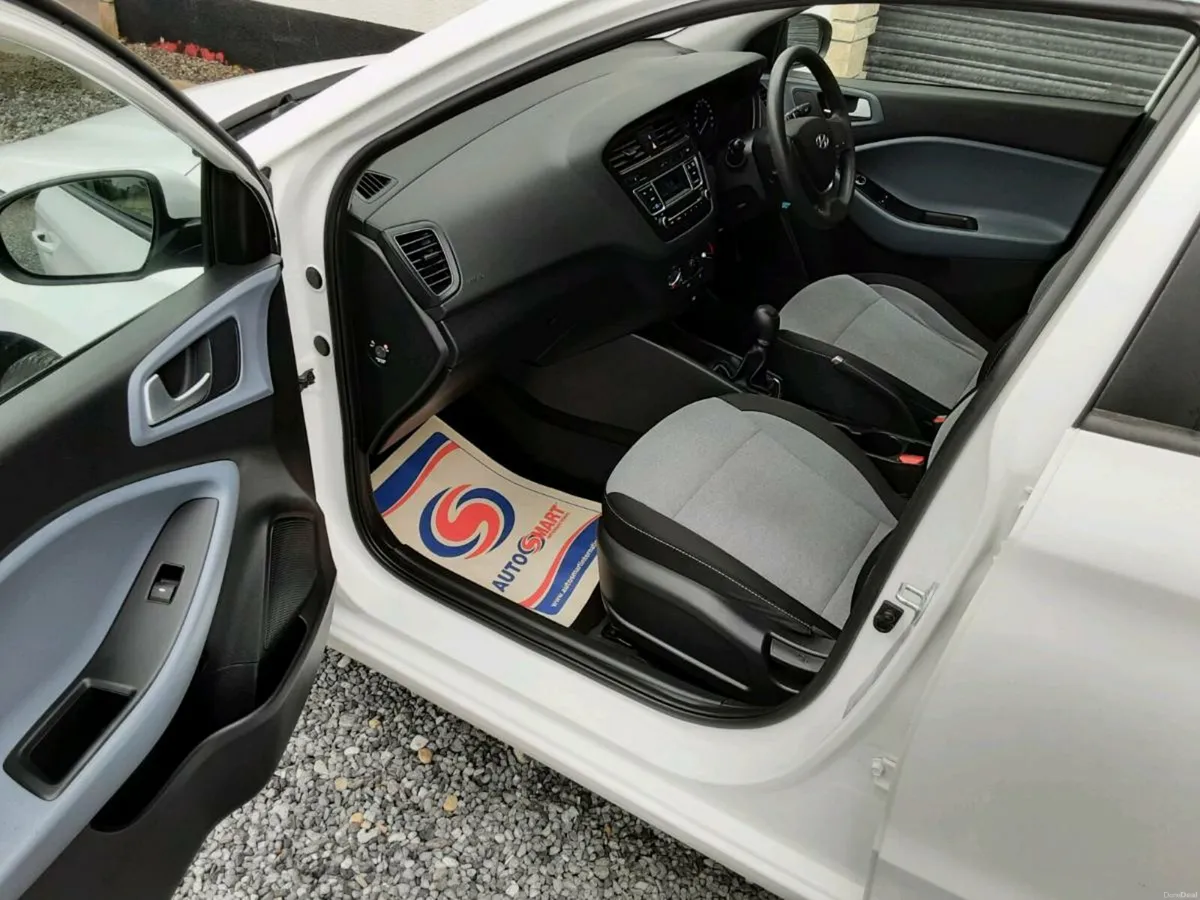 Hyundai i20 1.2 petrol - Image 4