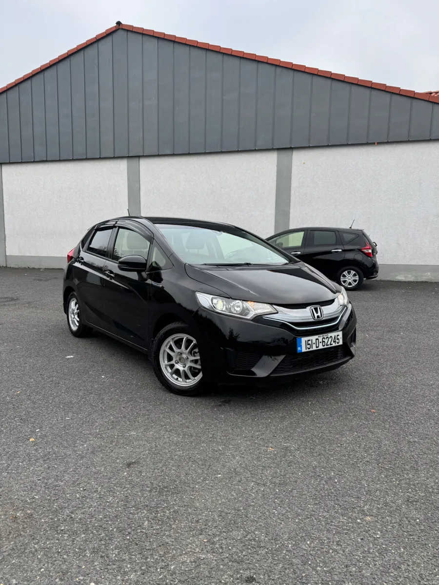 Honda Fit 1.5 Hybrid Automatic - Image 1