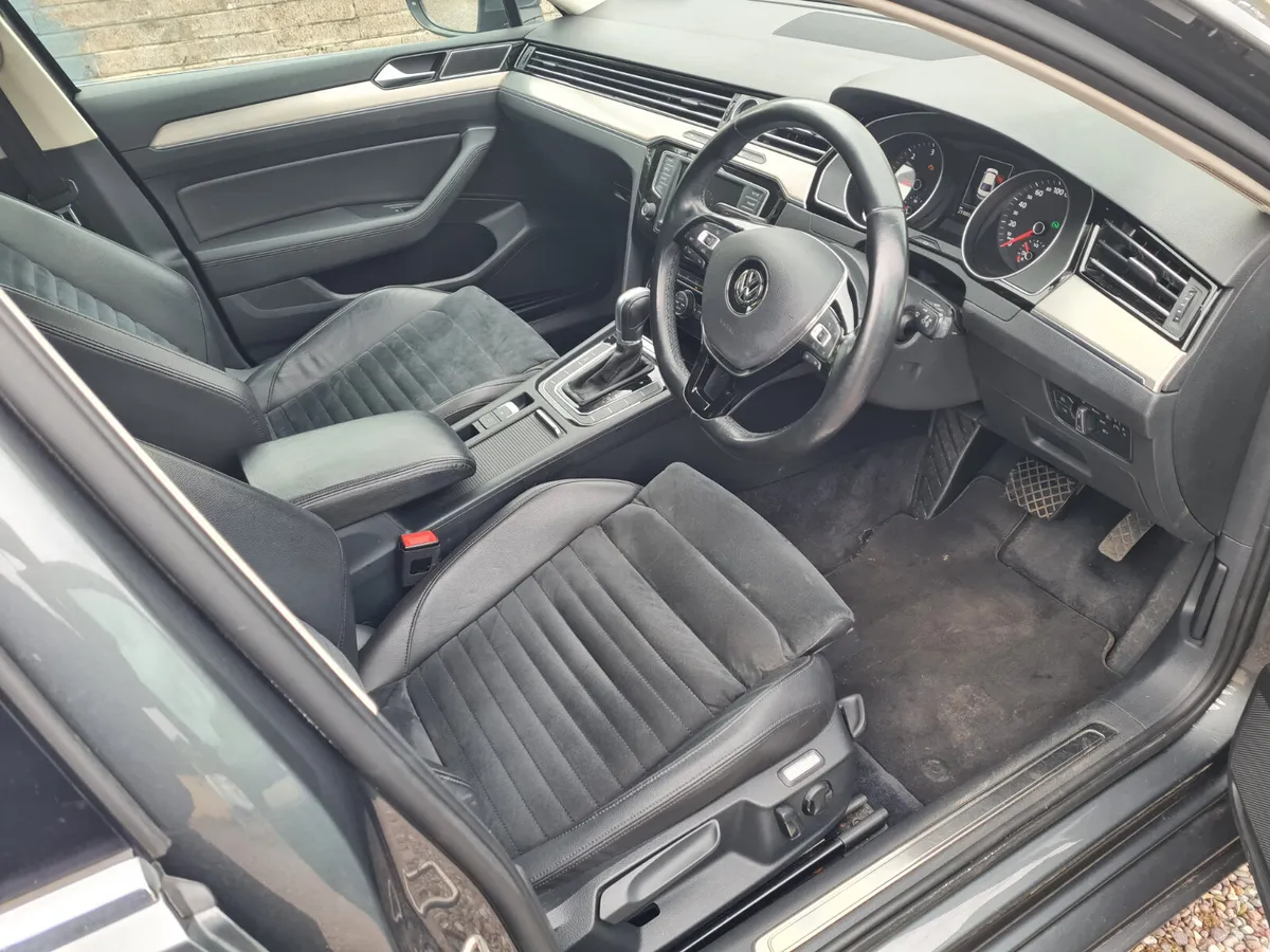 Volkswagen Passat 2015 - Image 3