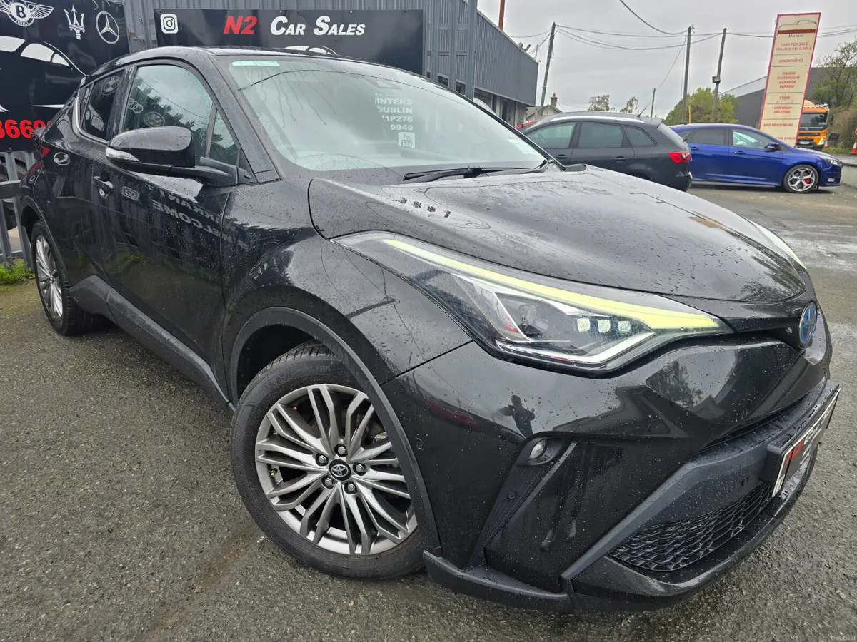 231 Toyota C-HR Hybrid, LOW MILES, LIKE NEW - Image 1