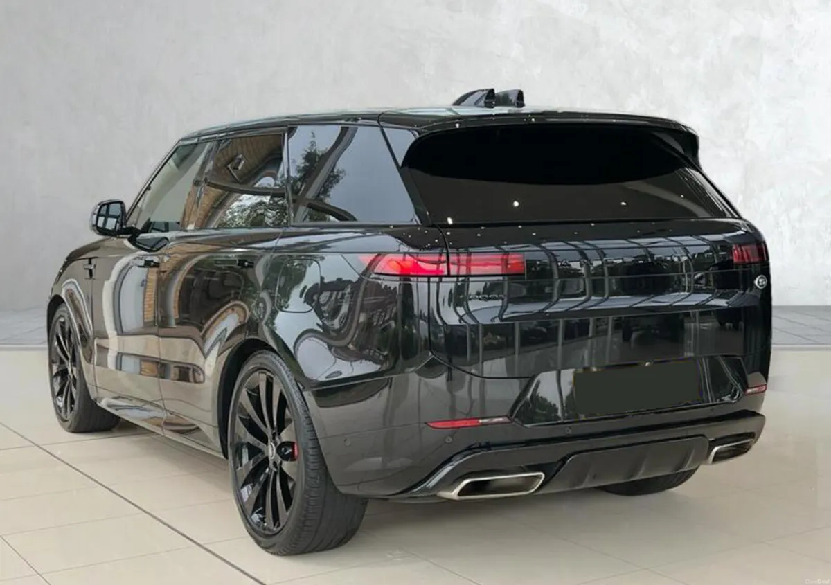 Land Rover Range Rover P510e FIRST EDITION 510PS - Image 3