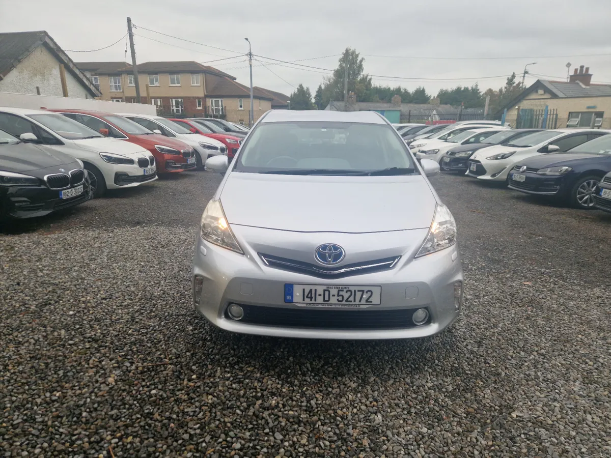 Toyota Prius 7 Seater G Pack | Half leather seats - Image 3