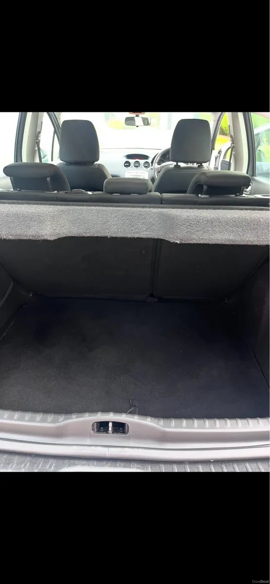 Peugeot 308 - Image 4
