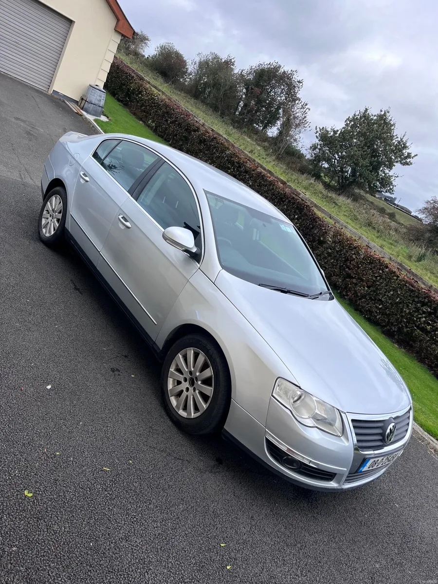 Volkswagen Passat 2008 - Image 1