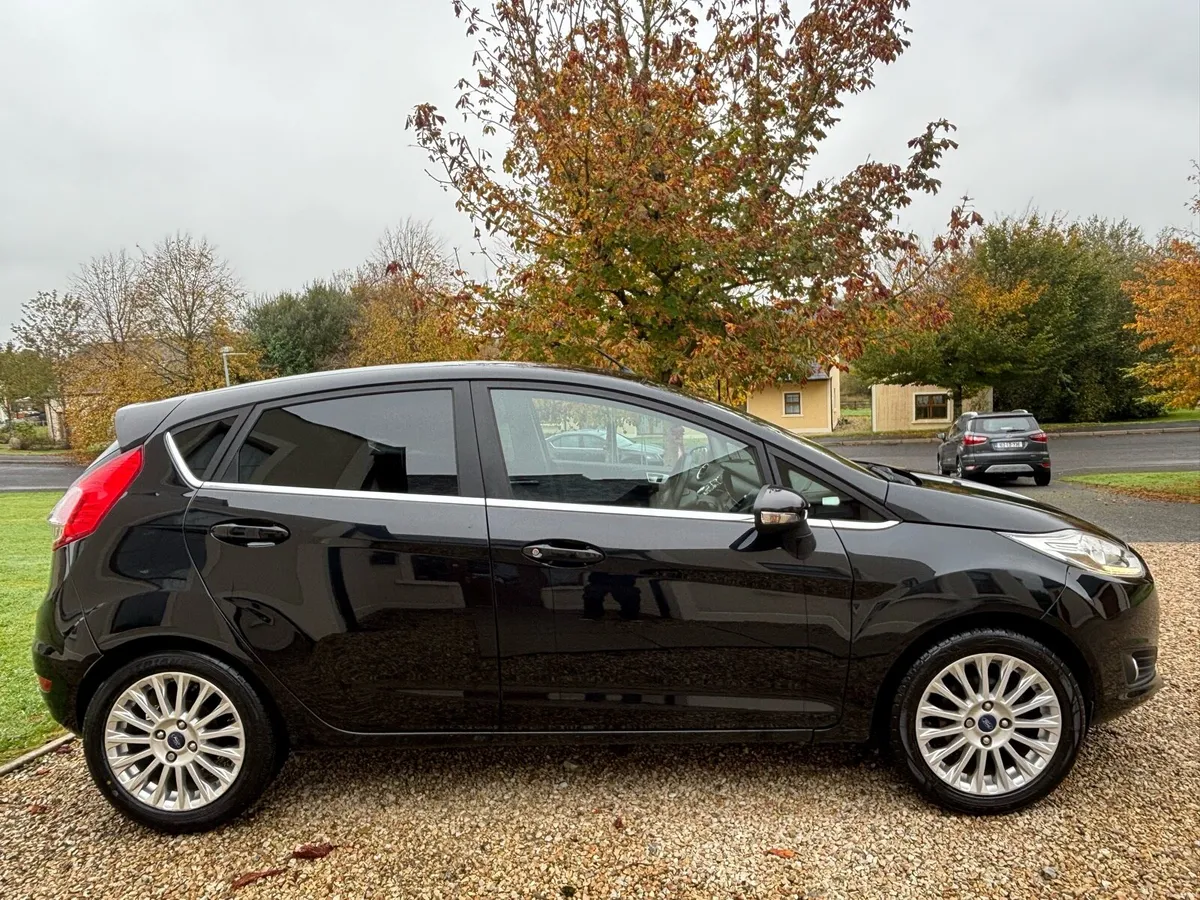 2014 Ford fiesta 1.0 titanium Ecoboost - Image 2