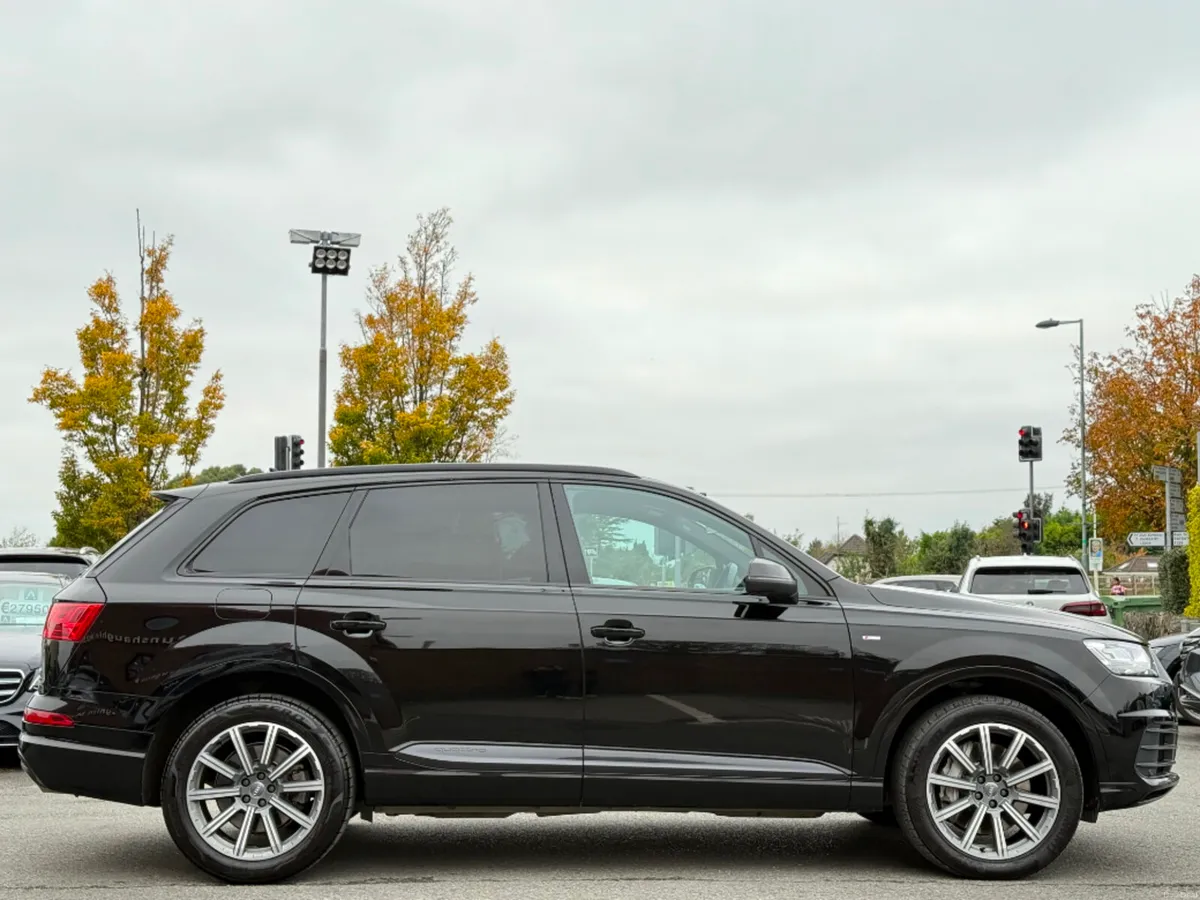 Audi Q7 3.0TDI QUATTRO S-LINE BLACK EDITION 7 SEAT - Image 4