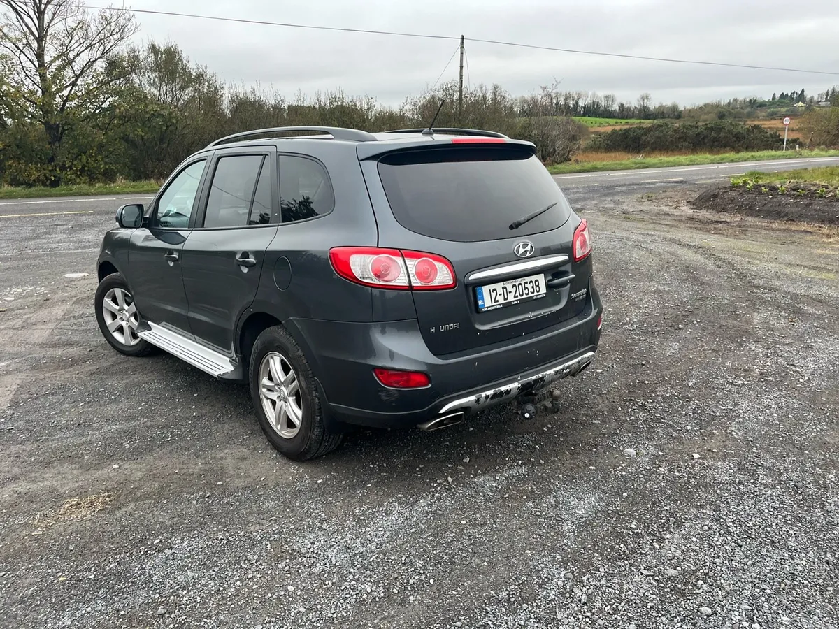 Hyundai Santa Fe - Image 3