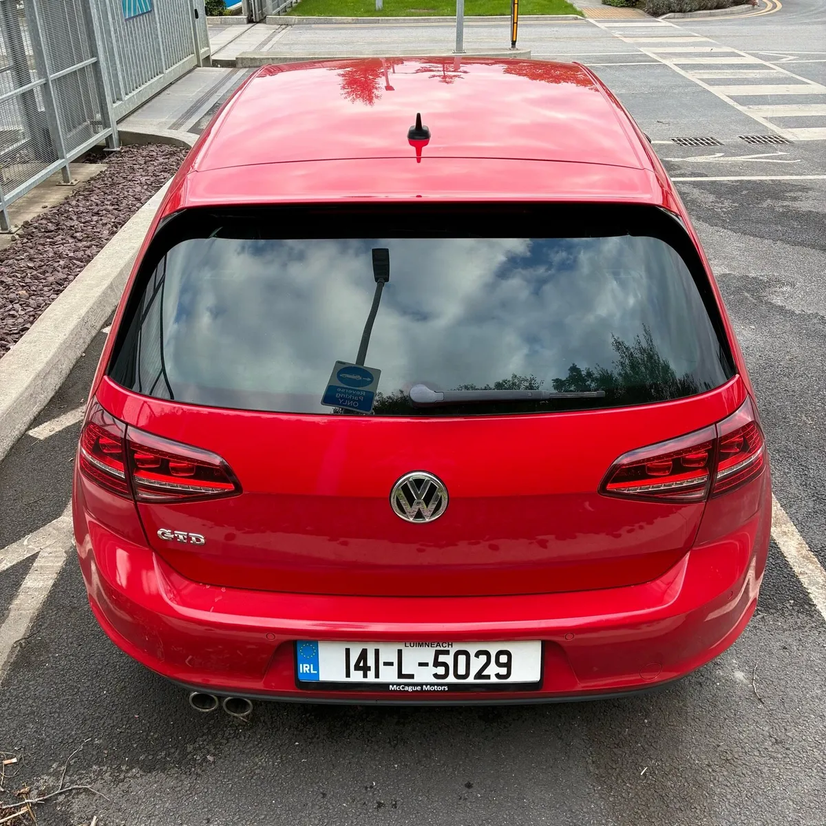 2014 Volkswagen Golf GTD - Image 4