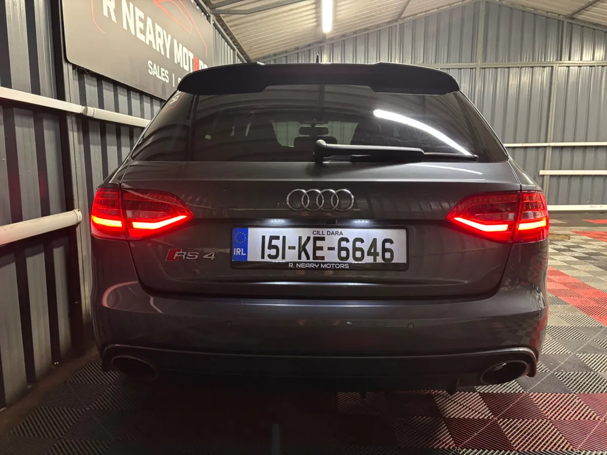 2015 Audi RS4 4.2 FSI RS4 QUATTRO AVANT - Image 2