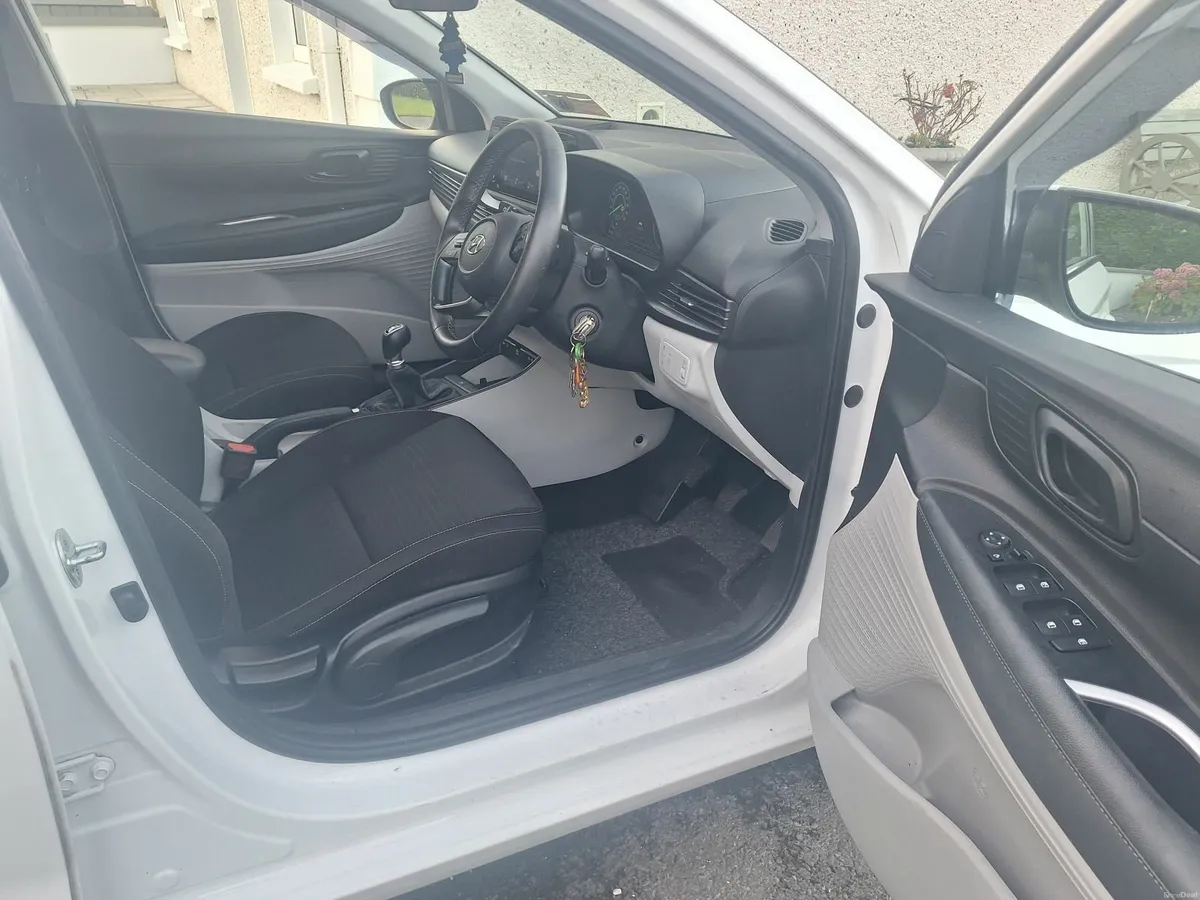 Hyundai i20 2022 Deluxe Plus - Image 2