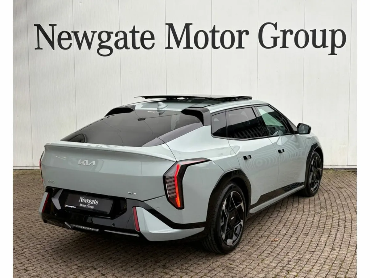 Kia EV4 FAST BACK - Image 4