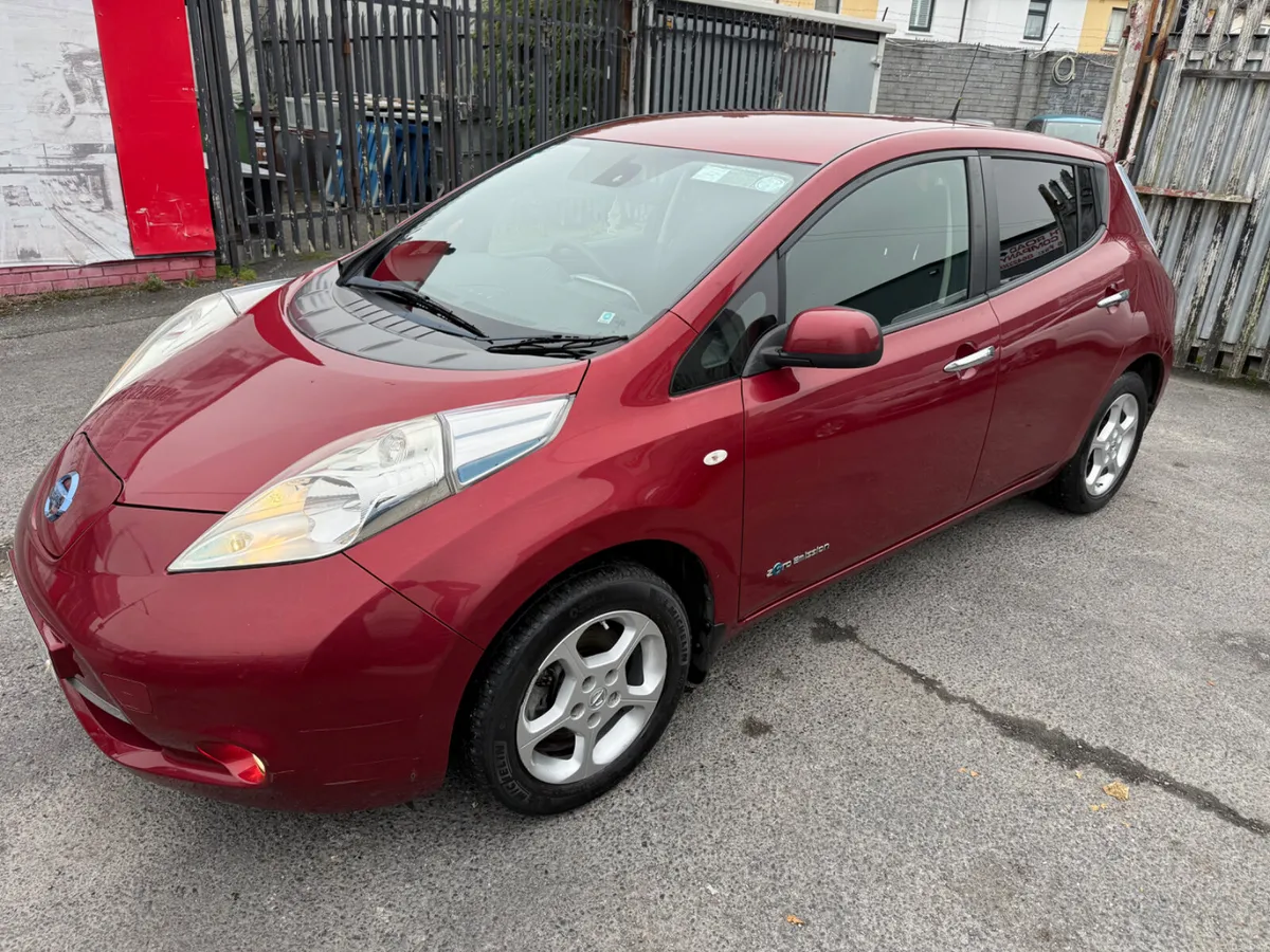 Nissan Leaf XE Electric 24.0 kWh TAX & NCT - Image 5
