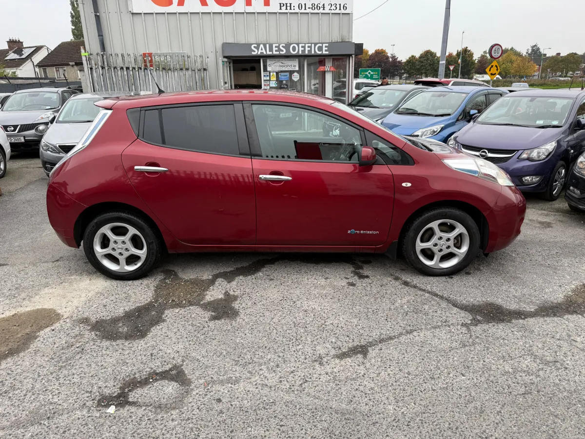 Nissan Leaf XE Electric 24.0 kWh TAX & NCT - Image 6