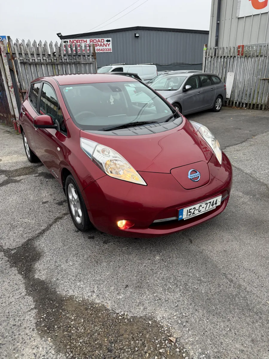 Nissan Leaf XE Electric 24.0 kWh TAX & NCT - Image 2