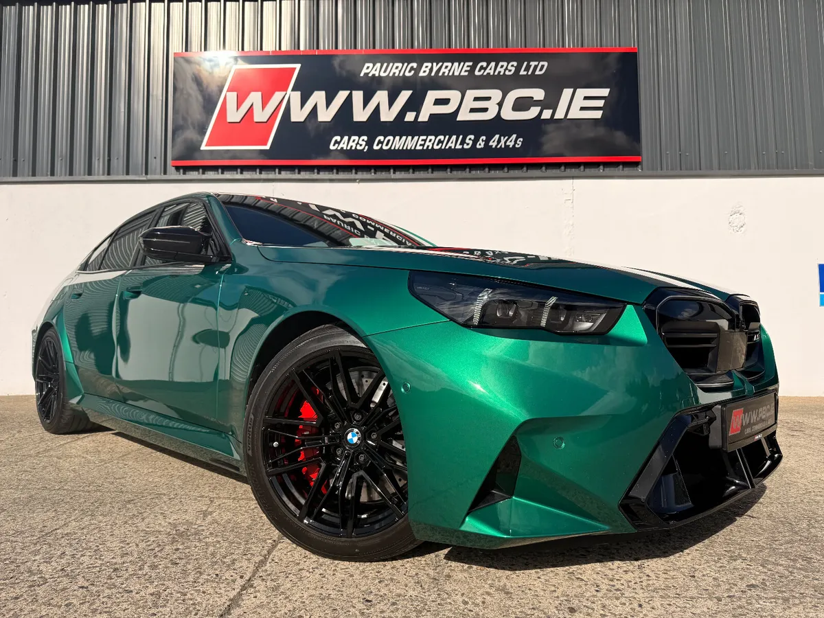 BMW M5 4.4 V8 Twin Turbo 2025 - Image 3