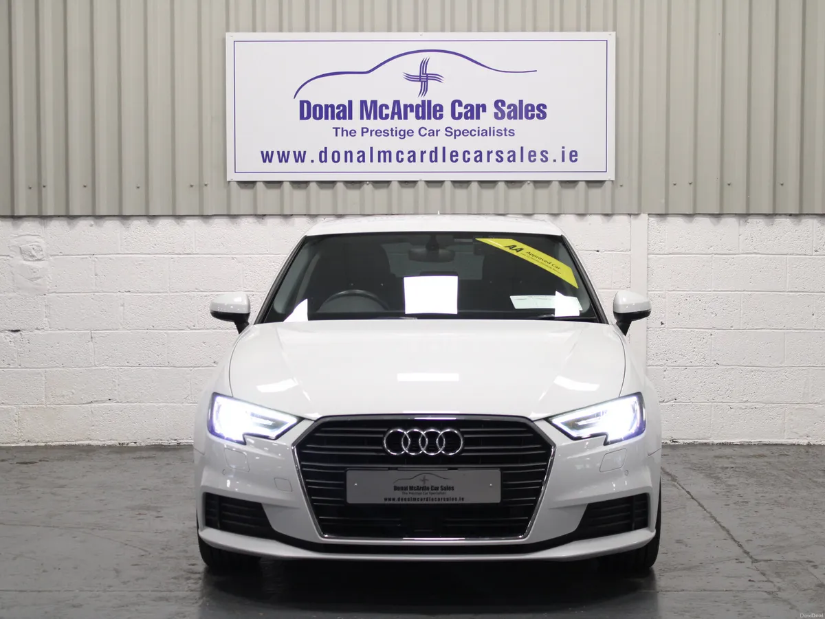 2017 (172) AUDI A3 HATCHBACK - Image 3