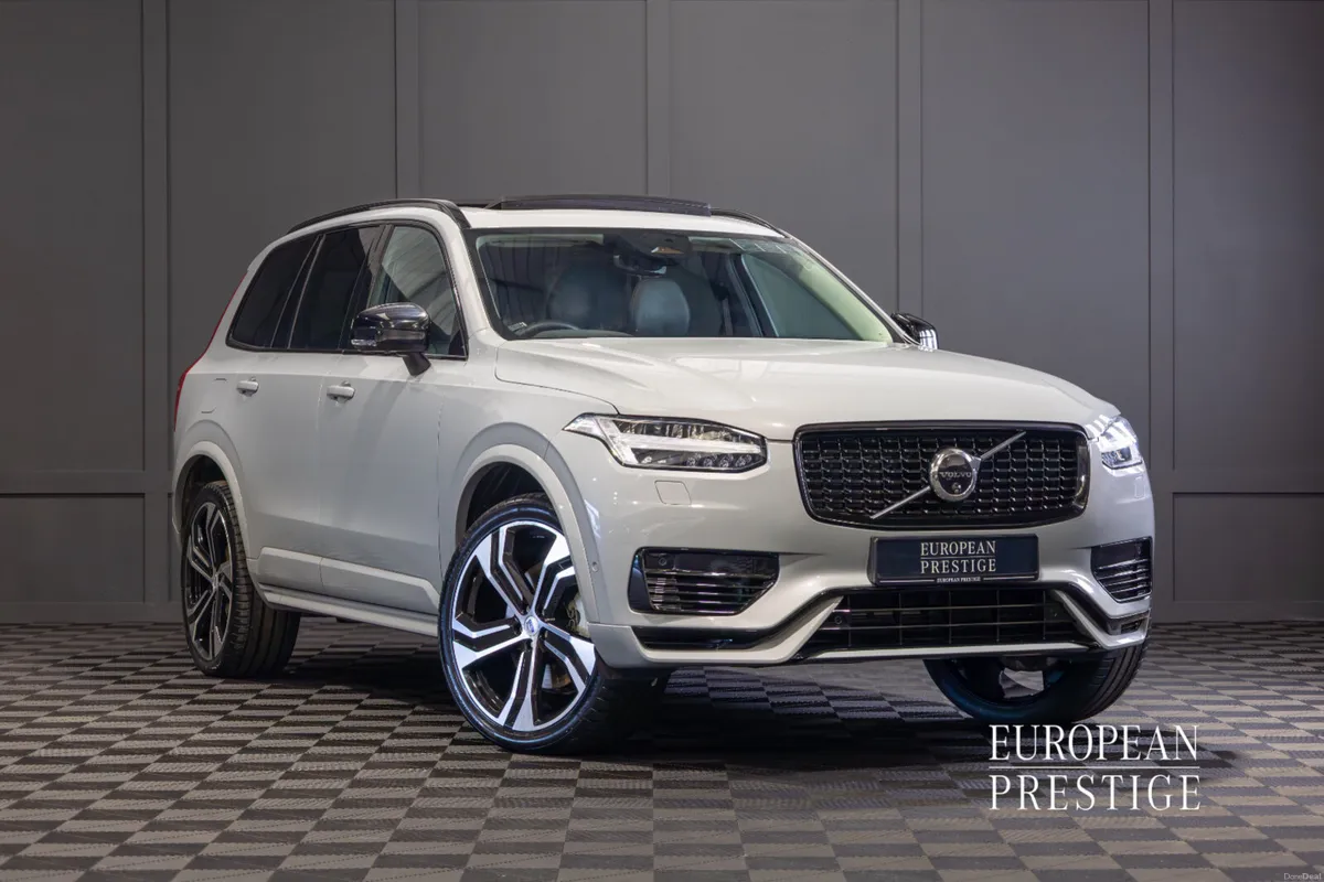 242 Volvo XC90 Plus T8 Recharge Dark Theme 7 Seat - Image 1