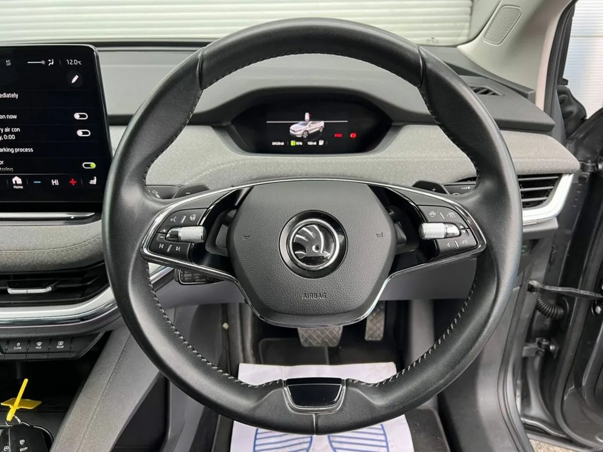 Skoda Enyaq IV 60 // DIGITAL CLUSTER // HALF LEATH - Image 4