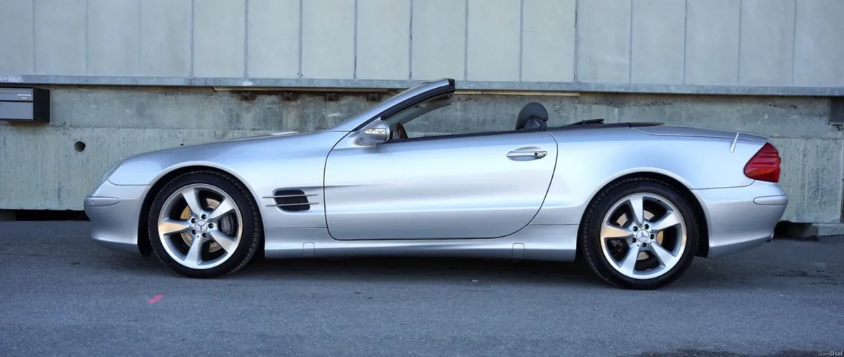 Mercedes-Benz SL-Class 2004 - Image 1
