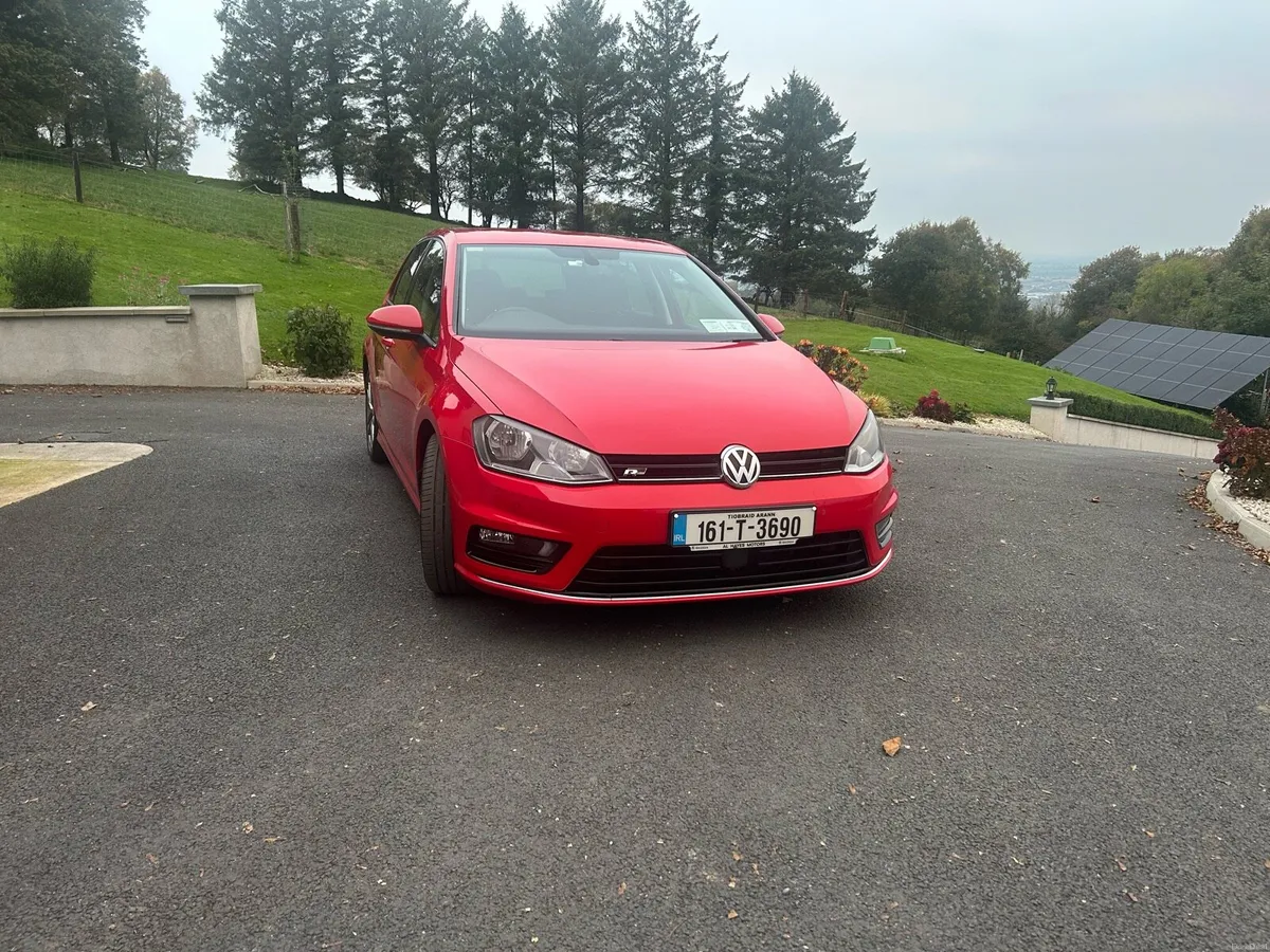 VW Golf R-Line - Image 4