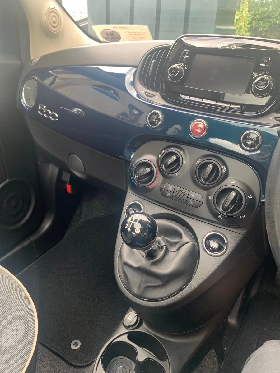 Fiat 500 lounge Panoramic roof - Image 3