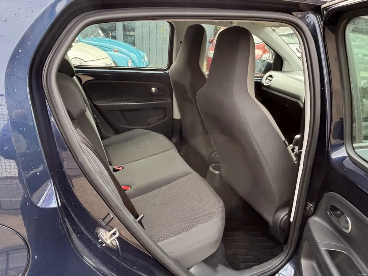 🚘 VW Up! 2014 – Only 15,600 KM | Automatic 🚘 - Image 4