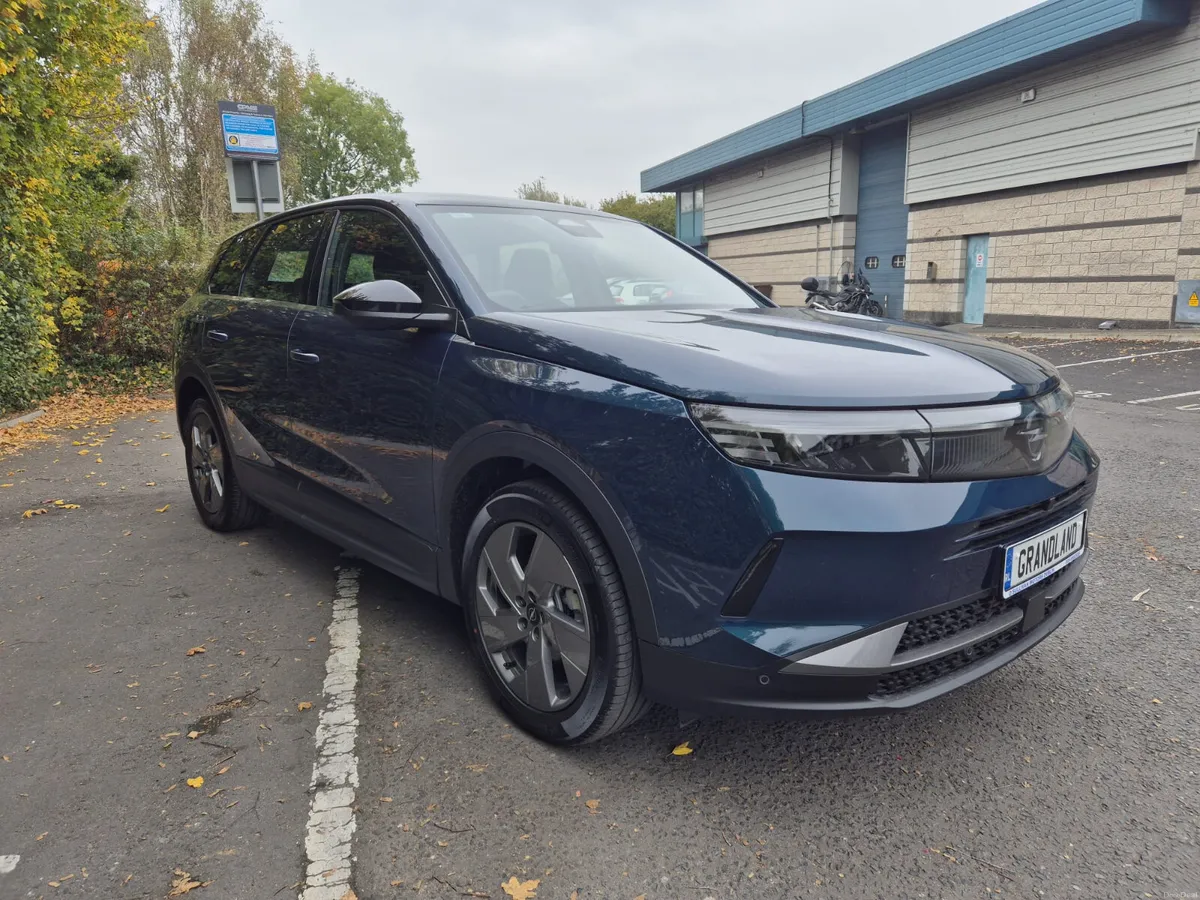OPEL GRANDLAND EV / 2026 / AUTO / 520KM EV RANGE - Image 4