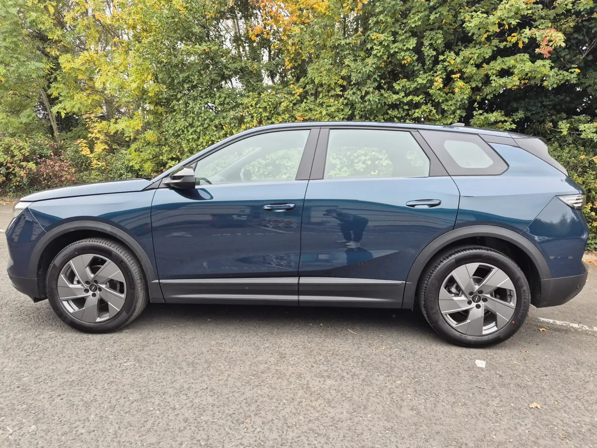 OPEL GRANDLAND EV / 2026 / AUTO / 520KM EV RANGE - Image 6