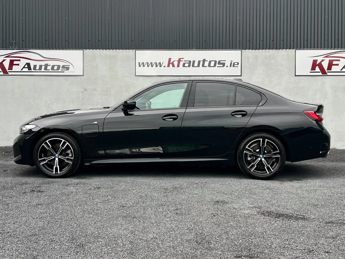 BMW 3 Series 330e M Sport (G20 LCII) PHEV 290bhp - Image 4