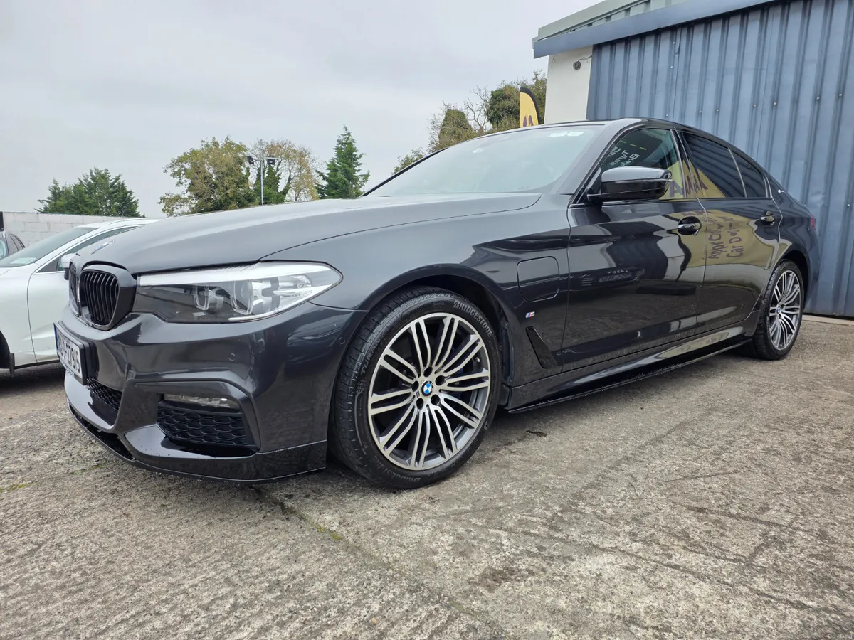 2018 BMW 530E * M-SPORT * PERFORMANCE KIT - Image 3